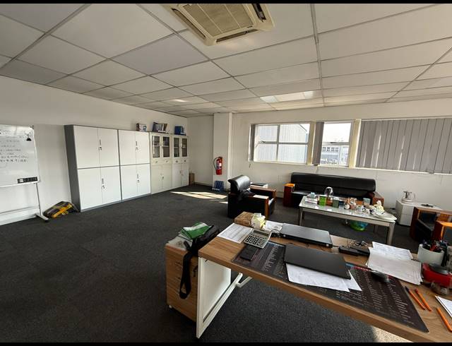 2,169M² WAREHOUSE TO LET IN SPARTAN